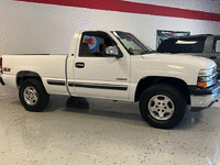 Image 2 of 8 of a 2004 CHEVROLET SILVERADO 1500