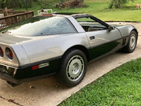 Image 3 of 6 of a 1986 CHEVROLET CORVETTE