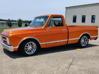 Image 4 of 23 of a 1968 CHEVROLET C10