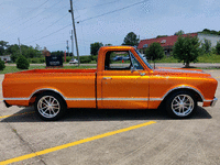 Image 8 of 23 of a 1968 CHEVROLET C10
