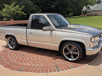 Image 4 of 21 of a 1988 CHEVROLET C1500