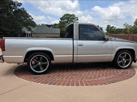 Image 6 of 21 of a 1988 CHEVROLET C1500