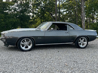 Image 3 of 15 of a 1969 CHEVROLET CAMARO