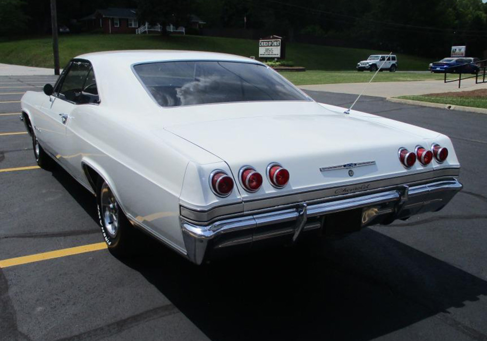 2nd Image of a 1965 CHEVROLET IMPALA