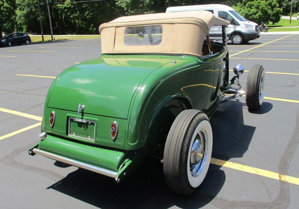 3rd Image of a 1932 FORD ROADSTER