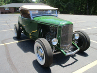 Image 2 of 28 of a 1932 FORD ROADSTER