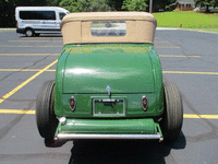 Image 8 of 28 of a 1932 FORD ROADSTER
