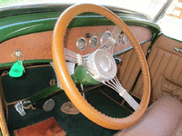Image 13 of 28 of a 1932 FORD ROADSTER