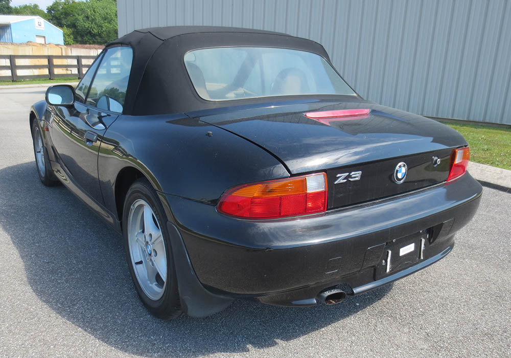 2nd Image of a 1996 BMW Z3