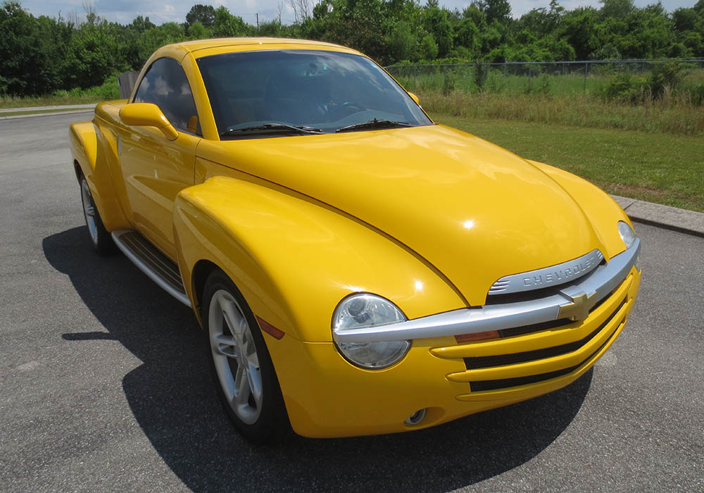 0th Image of a 2004 CHEVROLET SSR LS