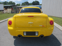 Image 6 of 6 of a 2004 CHEVROLET SSR LS