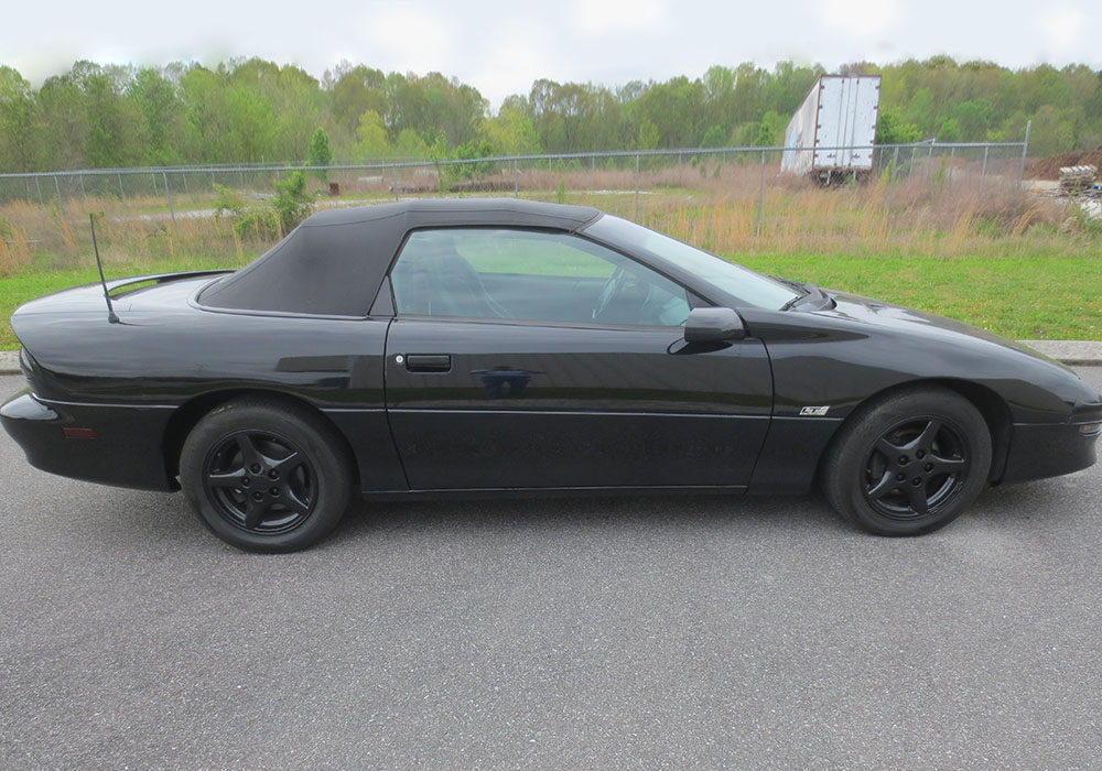 2nd Image of a 1994 CHEVROLET CAMARO Z28