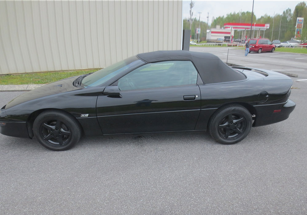 3rd Image of a 1994 CHEVROLET CAMARO Z28