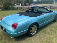 Image 5 of 11 of a 2002 FORD THUNDERBIRD