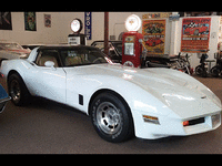 Image 3 of 11 of a 1980 CHEVROLET CORVETTE