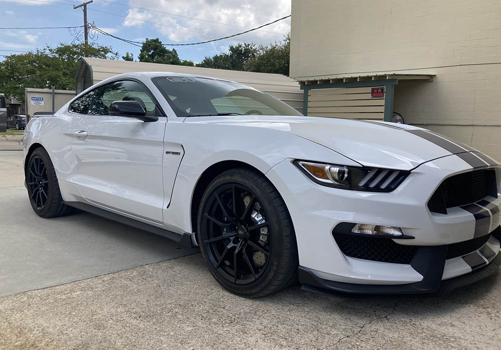 1st Image of a 2016 FORD MUSTANG SHELBY GT350