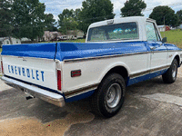 Image 4 of 6 of a 1972 CHEVROLET C10