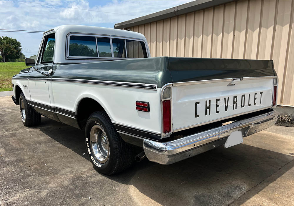 2nd Image of a 1971 CHEVROLET C10