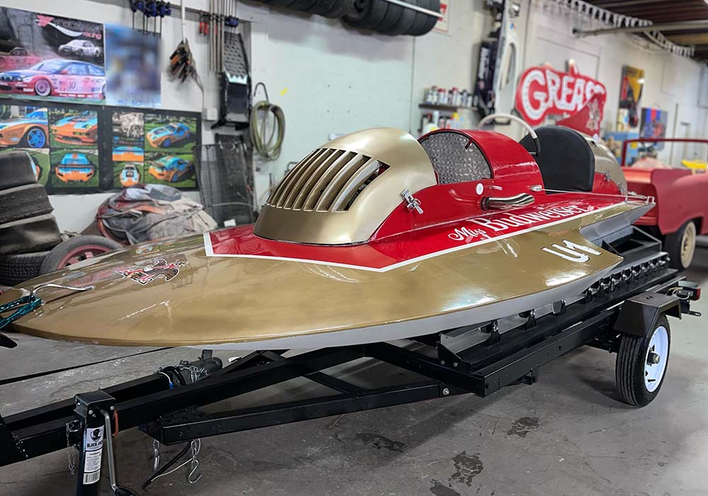 4th Image of a 1968 BUDWEISER HYDROPLANE