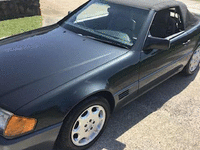 Image 4 of 11 of a 1992 MERCEDES-BENZ 500SL