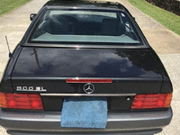 Image 7 of 11 of a 1992 MERCEDES-BENZ 500SL