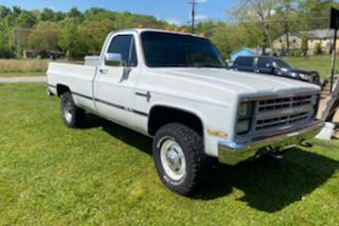 1st Image of a 1985 CHEVROLET K20