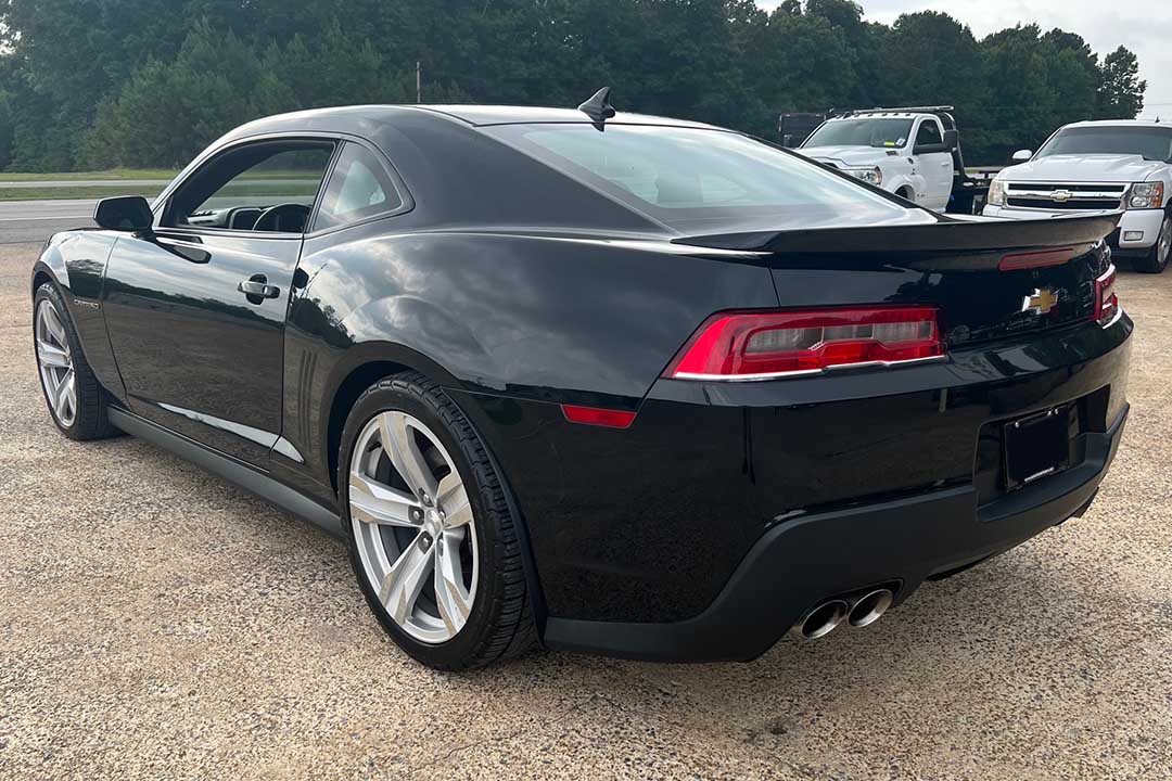 2nd Image of a 2015 CHEVROLET CAMARO ZL1