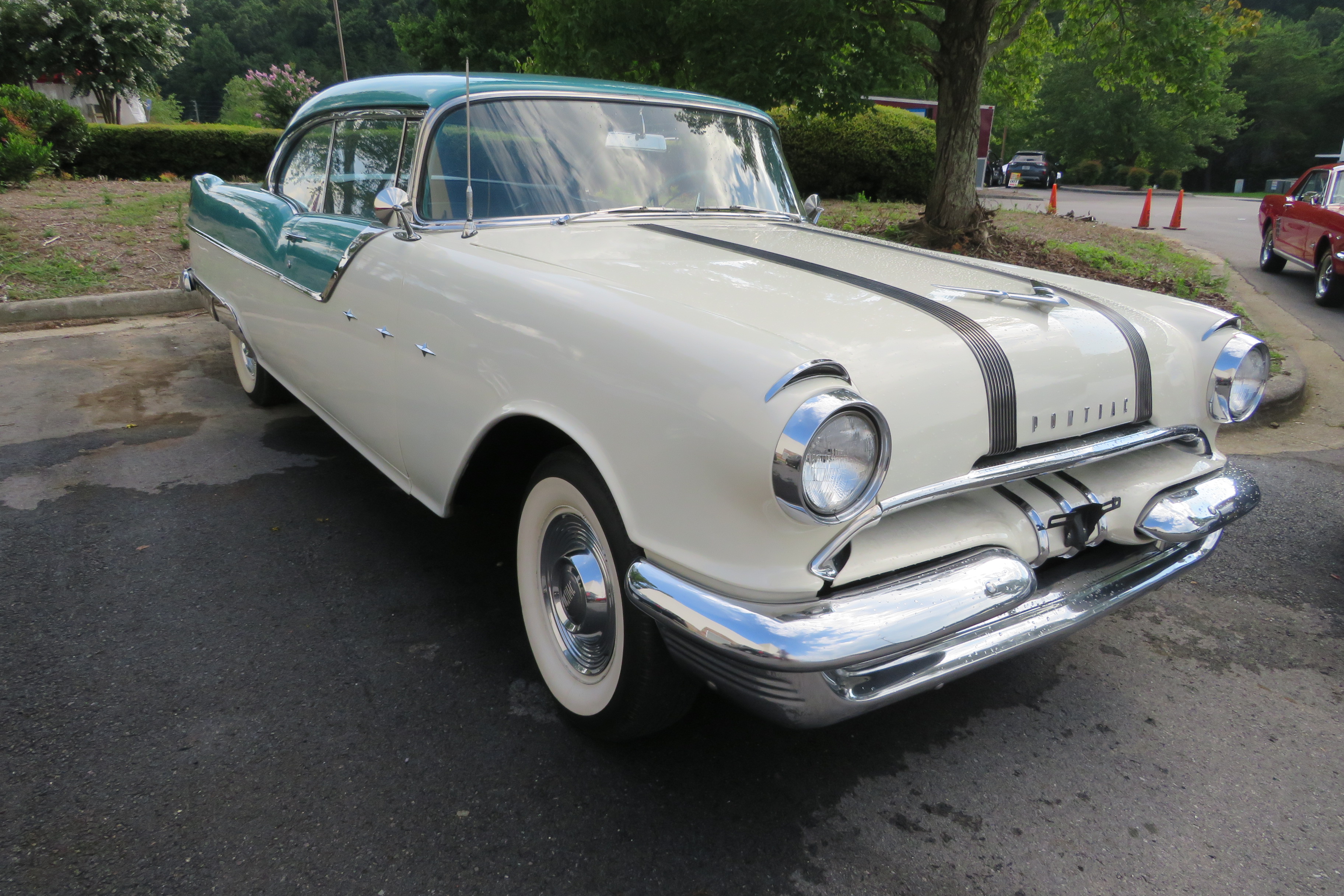 1st Image of a 1955 PONTIAC STARCHIEF