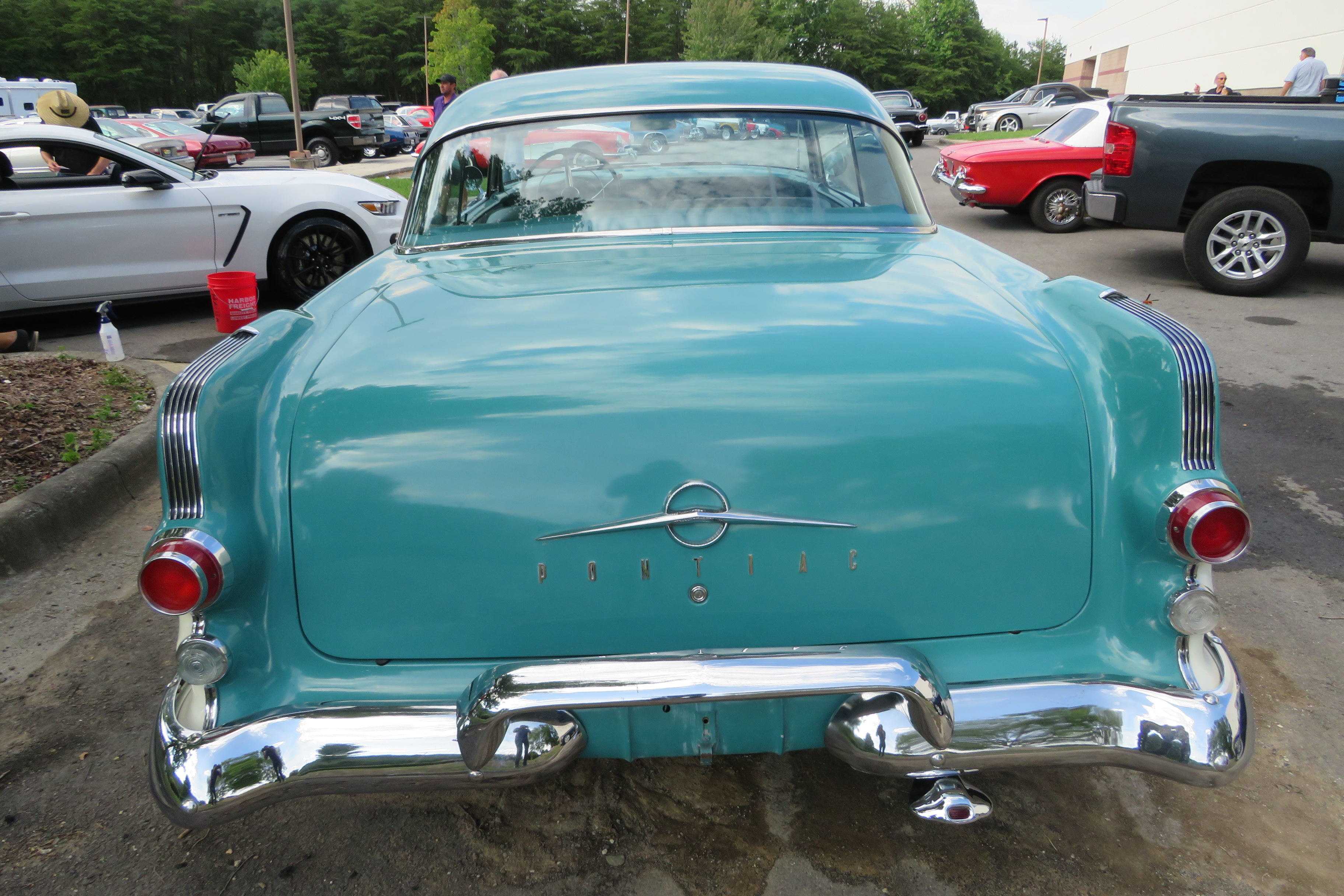 11th Image of a 1955 PONTIAC STARCHIEF