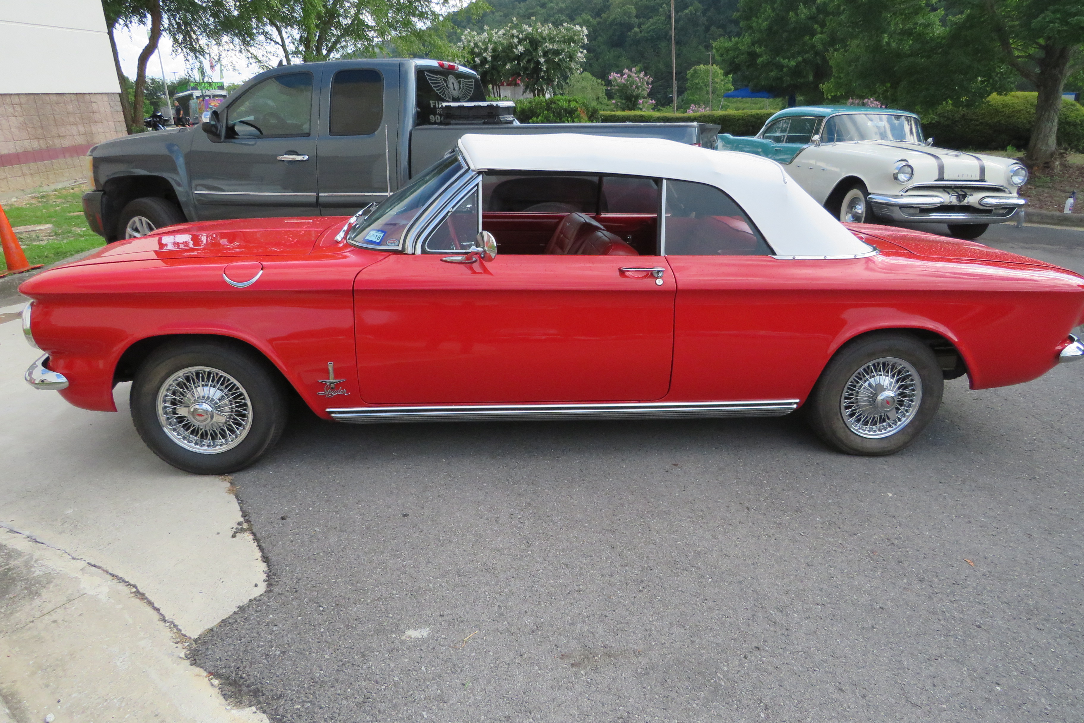 2nd Image of a 1963 CHEVROLET CORVAIR