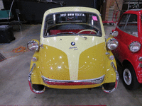 Image 1 of 13 of a 1958 BMW ISETTA