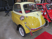 Image 2 of 13 of a 1958 BMW ISETTA
