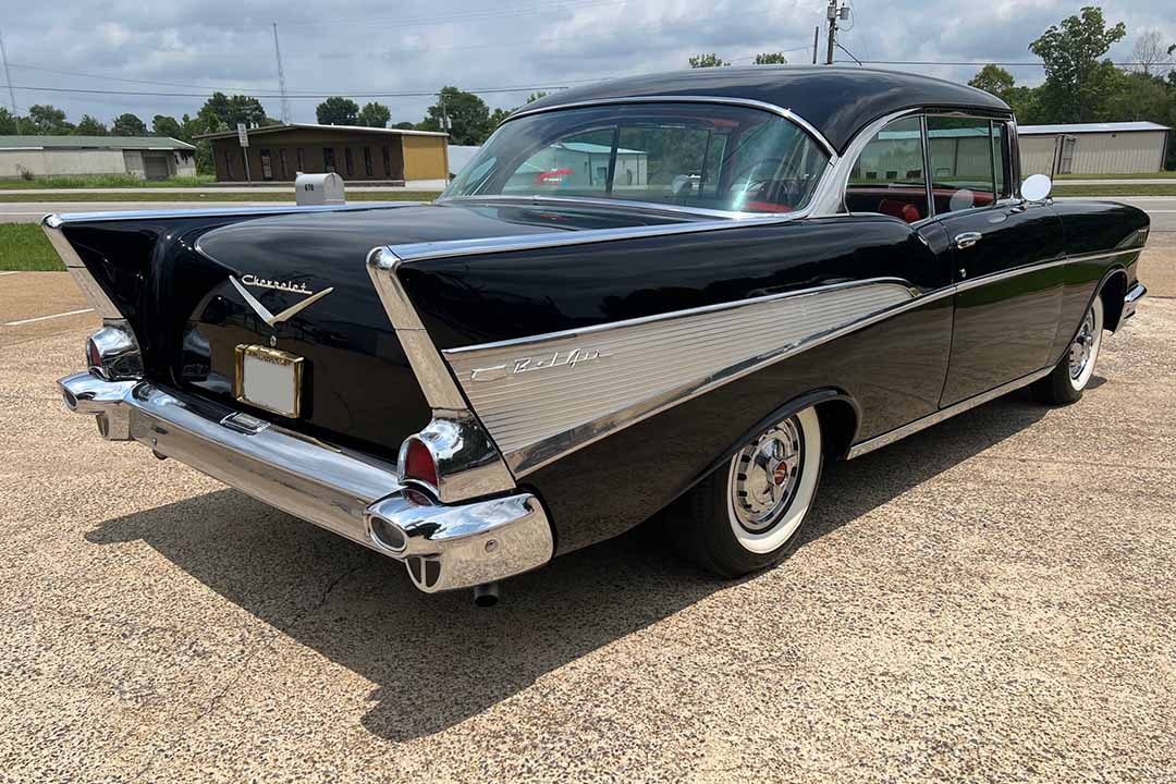 3rd Image of a 1957 CHEVROLET BELAIR