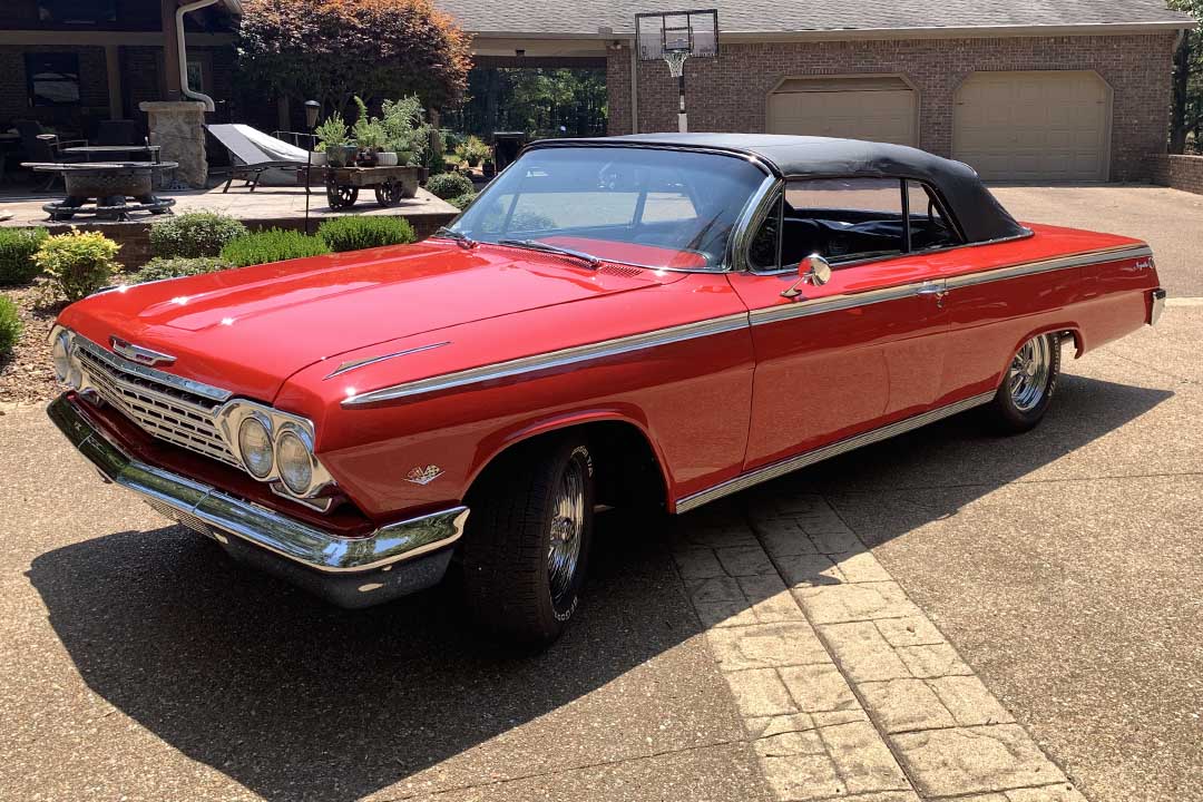 2nd Image of a 1962 CHEVROLET IMPALA SS