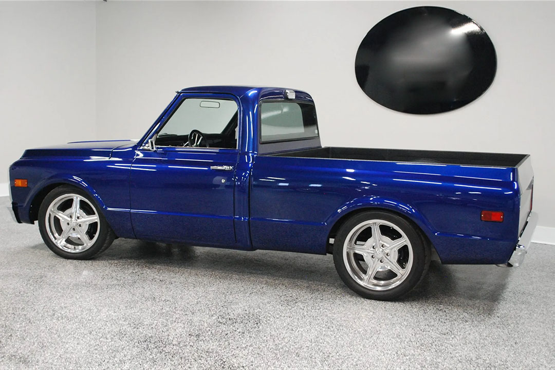 2nd Image of a 1972 CHEVROLET C10