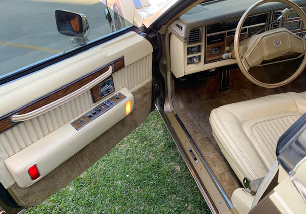 2nd Image of a 1980 CADILLAC SEVILLE