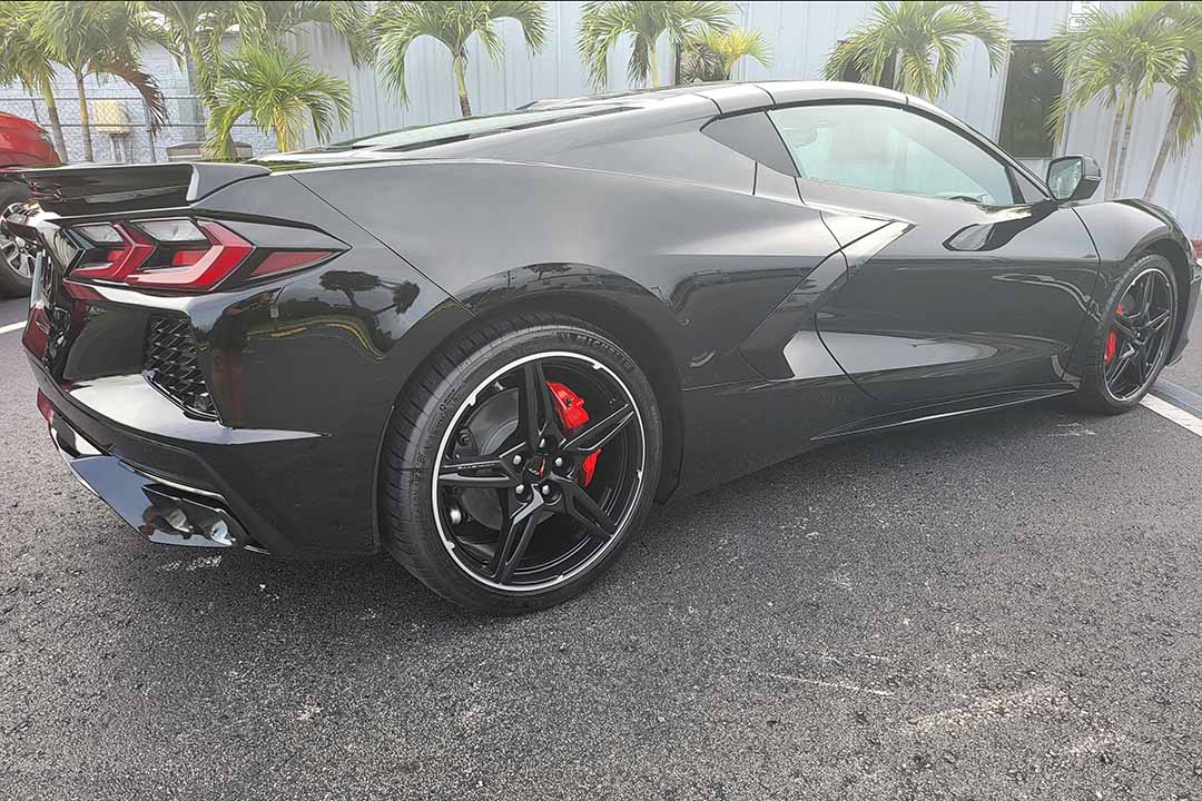 2nd Image of a 2023 CHEVROLET CORVETTE STINGRAY