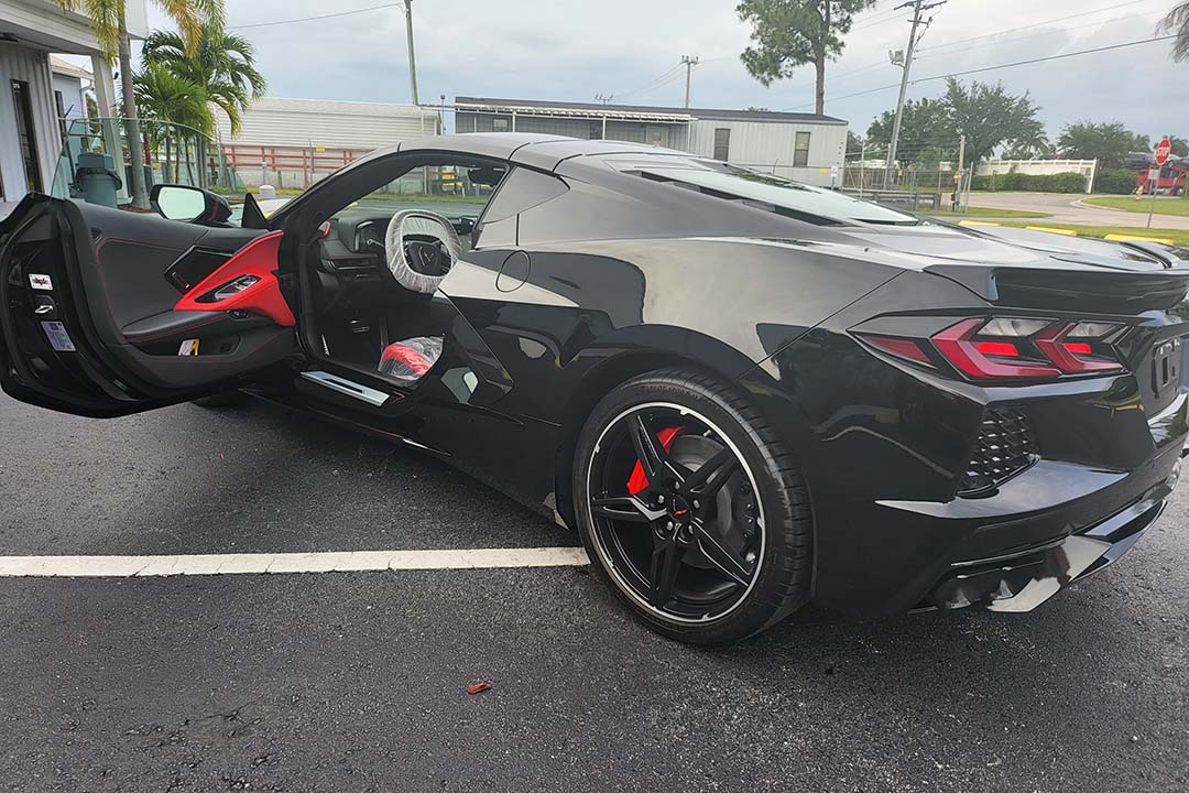 3rd Image of a 2023 CHEVROLET CORVETTE STINGRAY