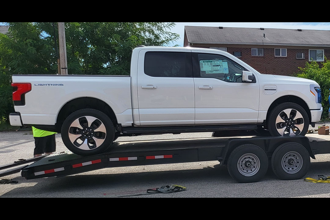 2nd Image of a 2022 FORD LIGHTNING