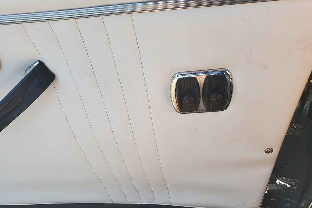 14th Image of a 1947 LINCOLN CONTINENTAL