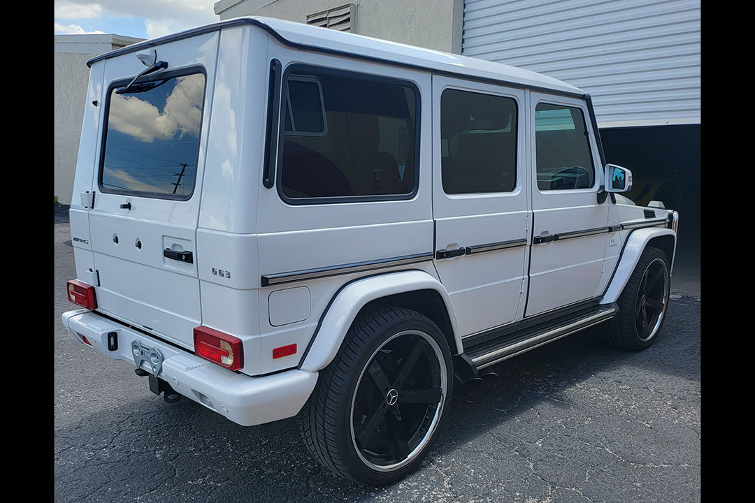 2nd Image of a 2017 MERCEDES-BENZ G-CLASS G63 AMG