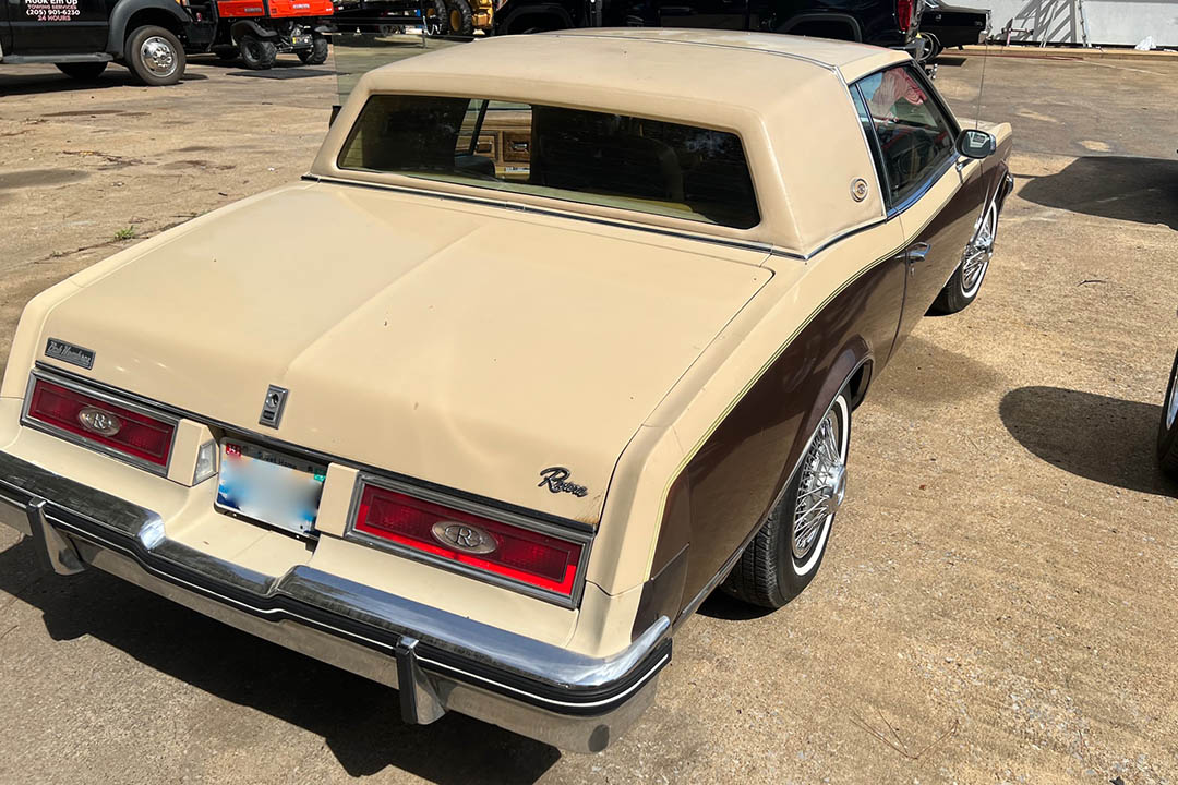 1st Image of a 1979 BUICK RIVIERA