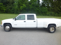 Image 4 of 8 of a 2000 CHEVROLET C3500