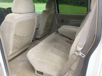 Image 8 of 8 of a 2000 CHEVROLET C3500