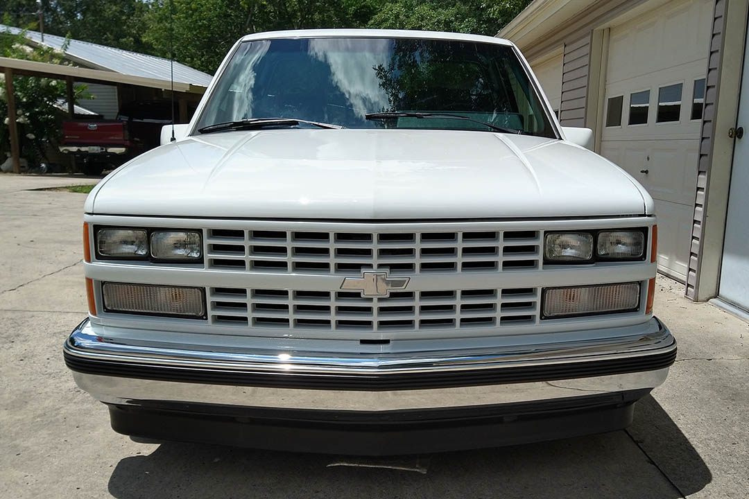 2nd Image of a 1989 CHEVROLET C1500