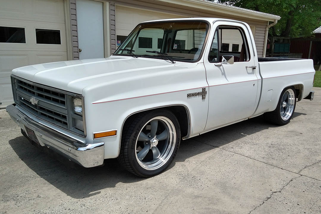 1st Image of a 1985 CHEVROLET C10