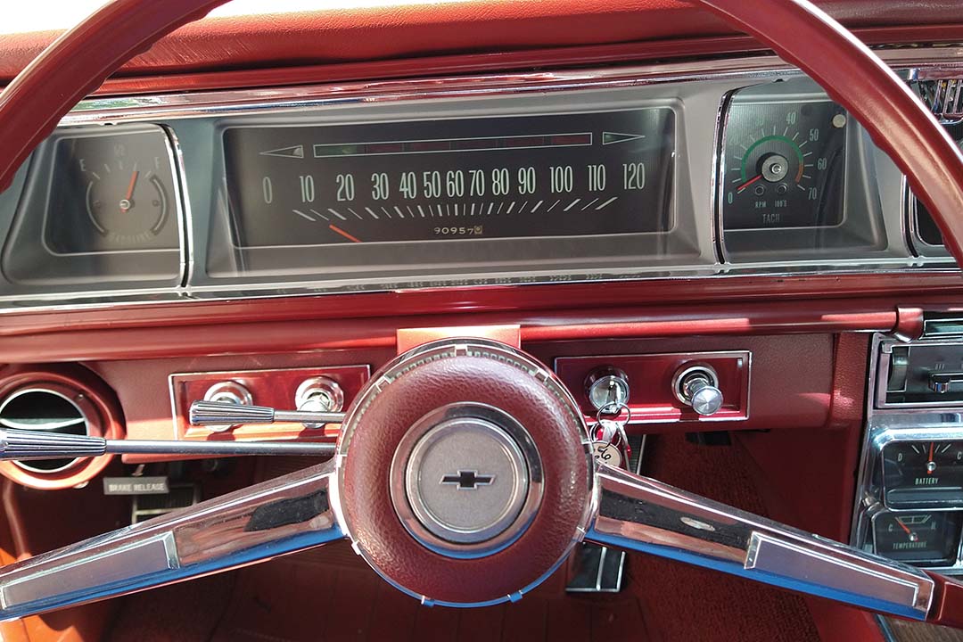 14th Image of a 1966 CHEVROLET CAPRICE