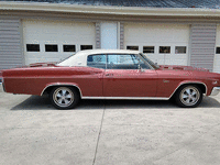 Image 6 of 23 of a 1966 CHEVROLET CAPRICE