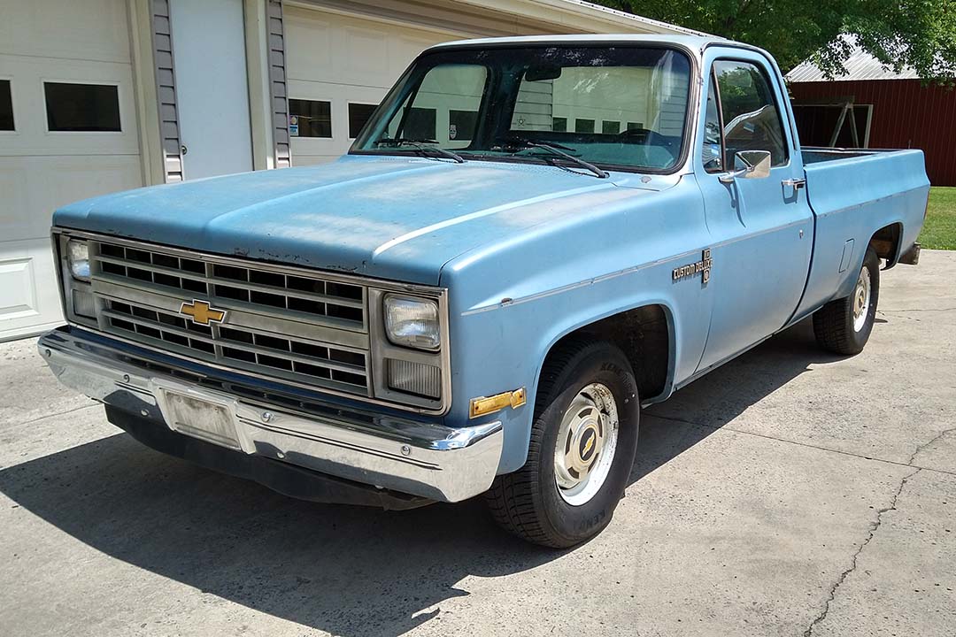 1st Image of a 1986 CHEVROLET C10