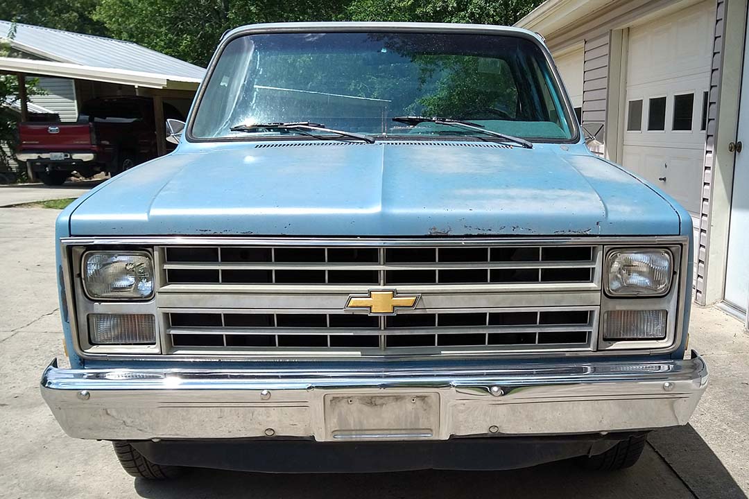 4th Image of a 1986 CHEVROLET C10